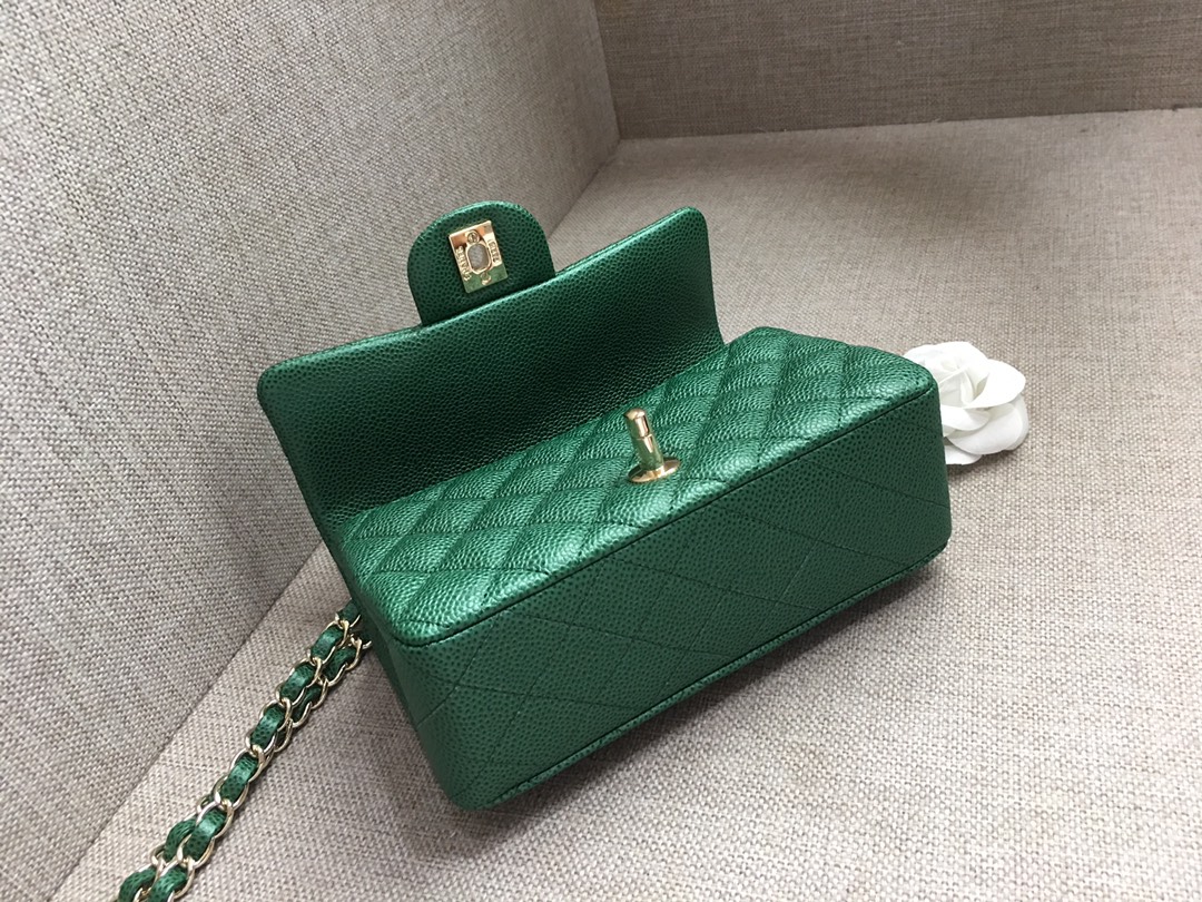 Small Classic Flap Caviar Bag A01116 Green/Gold